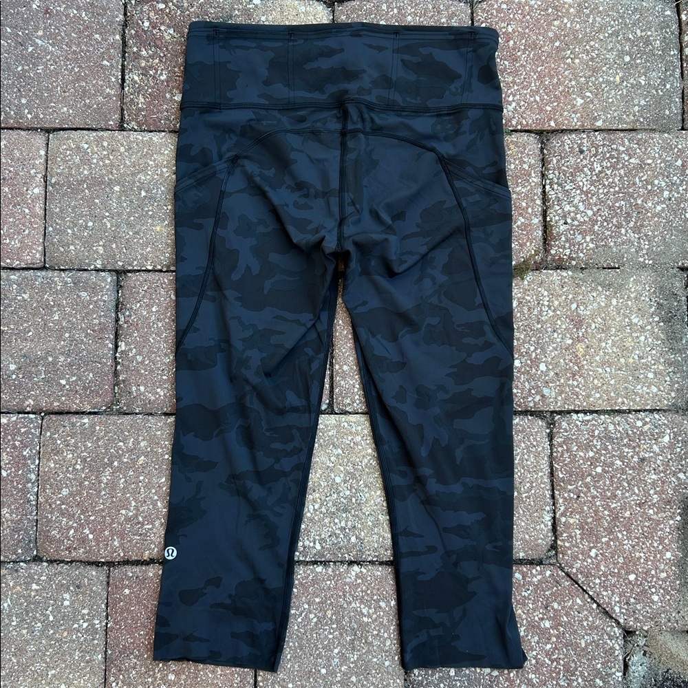 Worn once - LULULEMON Fast and Free Crop *Nulux in Incognito Camo Multi Grey - Picture 5 of 12